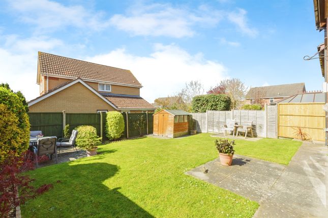 4 bed detached house