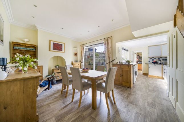4 bedroom semi-detached house for sale