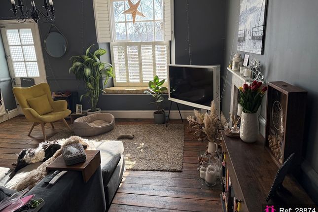 2 bedroom ground floor maisonette for sale