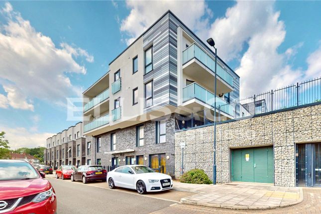 Fishers Way, Wembley, HA0 3 bed apartment for sale