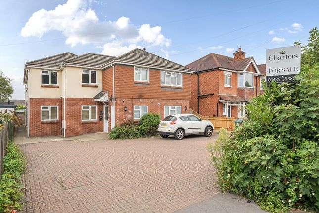 Bridge Road, Park Gate, Southampton... 2 bed flat for sale