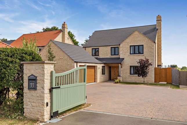 5 bed detached house