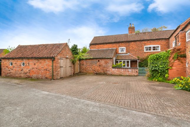 3 bedroom cottage for sale