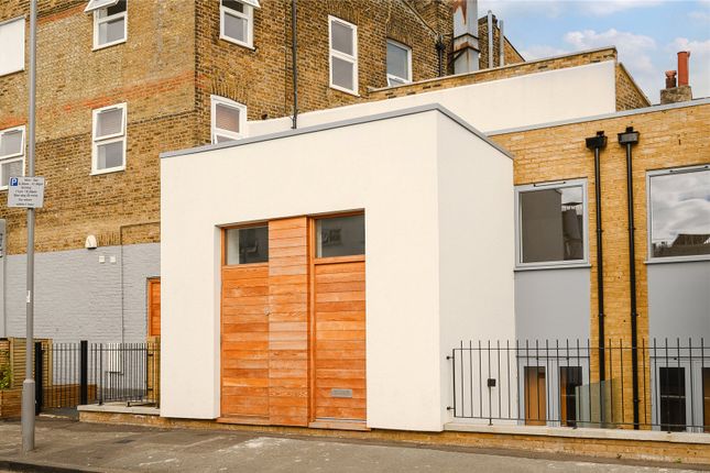 Acre Road, Kingston upon Thames, KT2 2 bed terraced house for sale