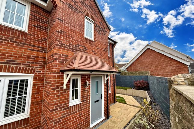 Mansfield Road, Skegby, Nottinghamshire 3 bed end of terrace house for sale