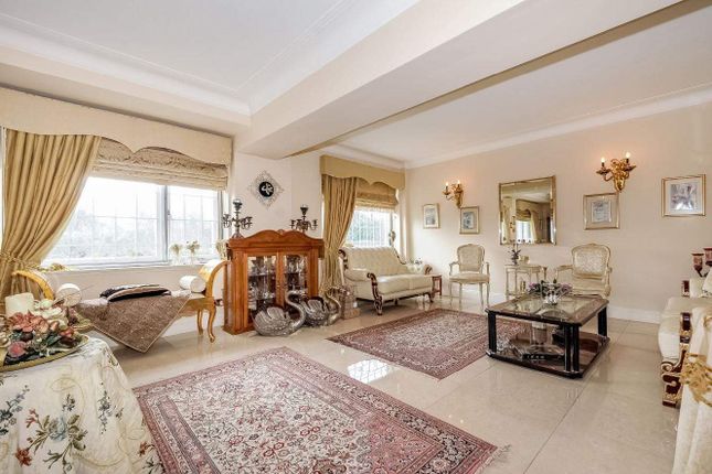 Prince Albert Road, St John's Wood 3 bed flat for sale