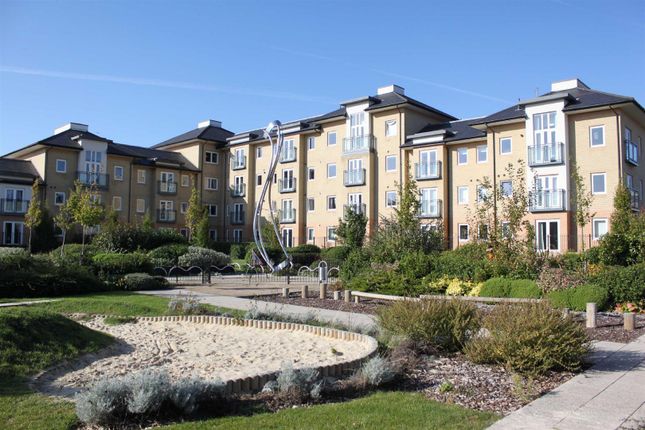 3 bedroom flat for sale