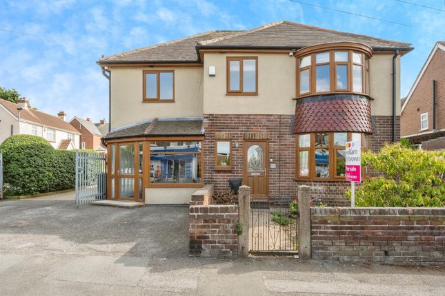 4 bed detached house