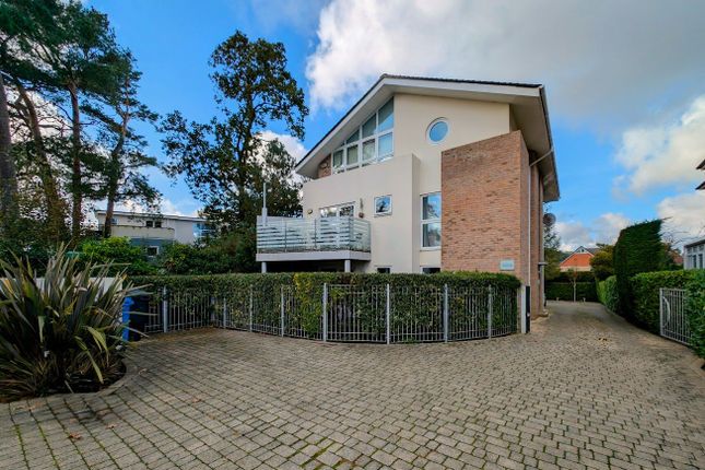 Penn Hill Avenue, Poole BH14 2 bed ground floor flat for sale