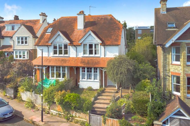 4 bedroom semi-detached house for sale