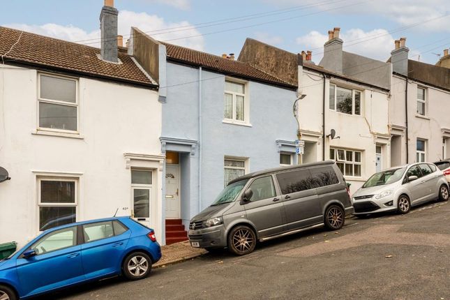 Brighton BN2 2 bed flat for sale