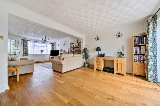 Barfield, Sutton At Hone, Dartford... 4 bed semi