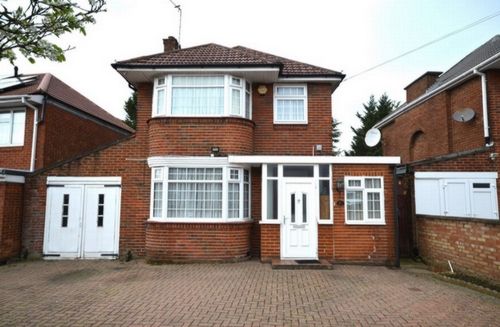 3 bedroom detached house for sale