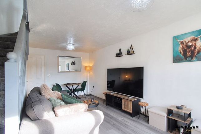2 bedroom semi-detached house for sale