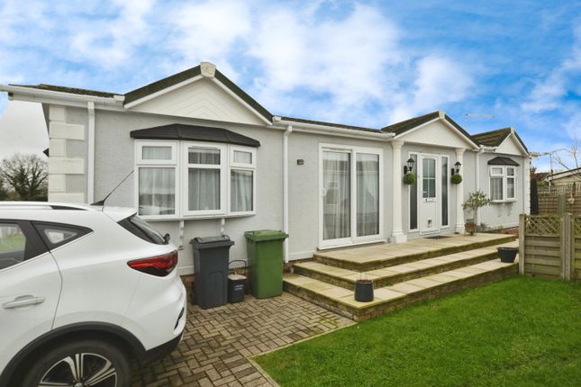 2 bedroom detached house for sale