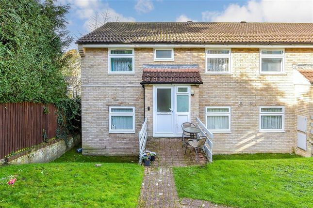 2 bed maisonette