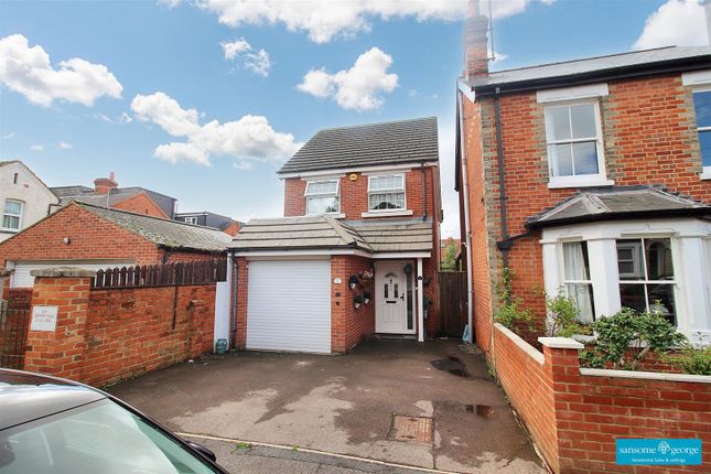 3 bed detached house