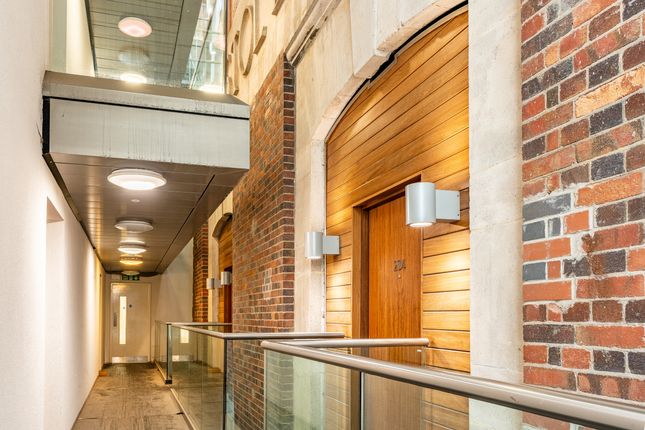East Tucker Street, Bristol BS1 2 bed flat for sale
