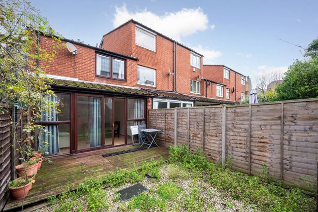 Nicholson Street, Southwark, London, SE1 3 bed house for sale