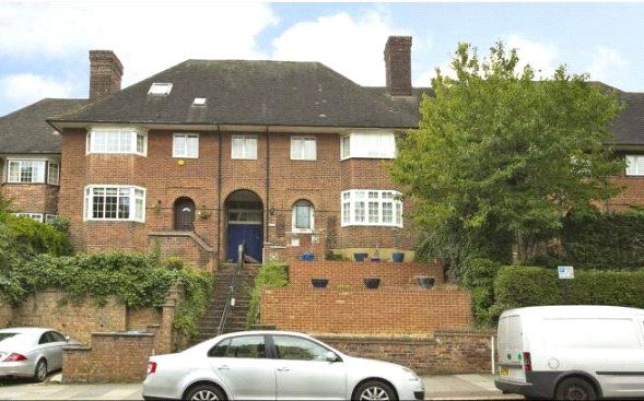 Well Hall Road, Eltham, London, SE9 4 bed semi