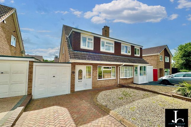 3 bedroom semi-detached house for sale