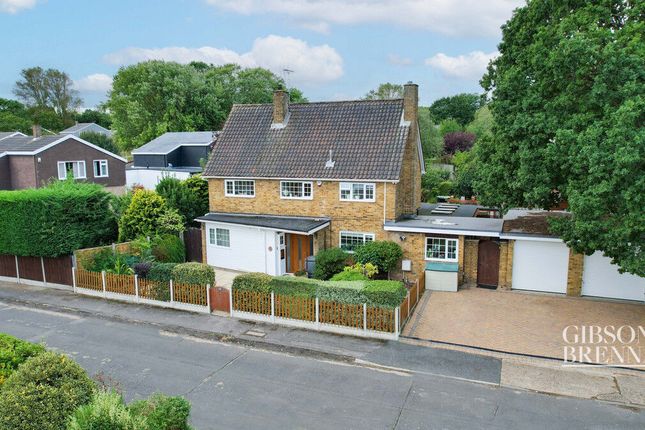 Furlongs, Basildon, SS16 4 bed detached house for sale