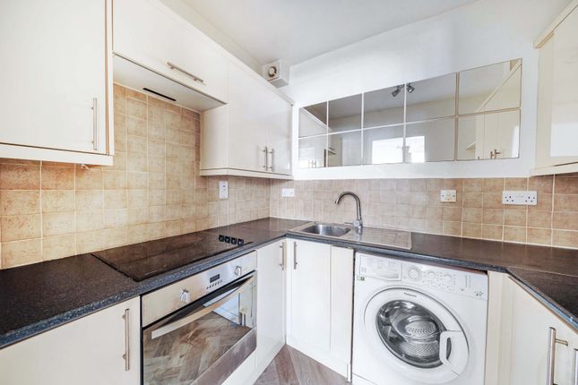 Bath Road, Gloucestershire GL53 1 bed apartment for sale