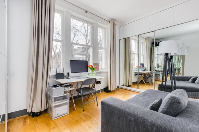 Redcliffe Gardens, Chelsea, London, SW10 3 bed flat for sale