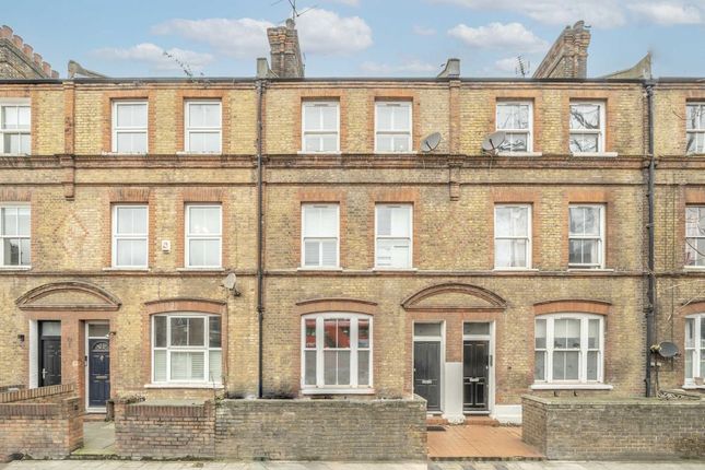 Queenstown Road, London SW8 2 bed flat for sale