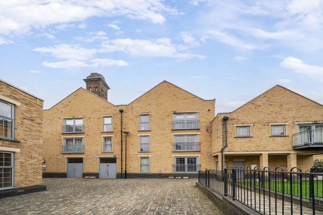 2 bed flat