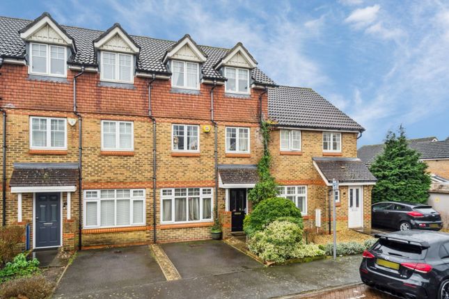 Old School Road, Uxbridge, UB8 4 bed semi