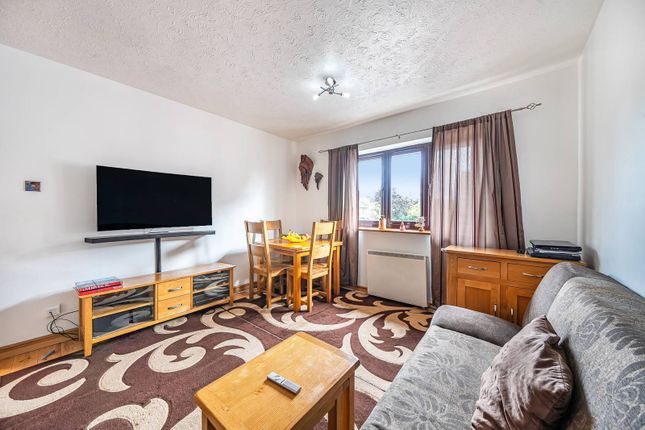 Gratton Terrace, Cricklewood, London... 1 bed flat for sale