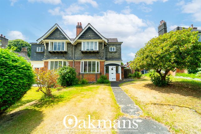 Holly Grove, Laburnum Road... 3 bed semi