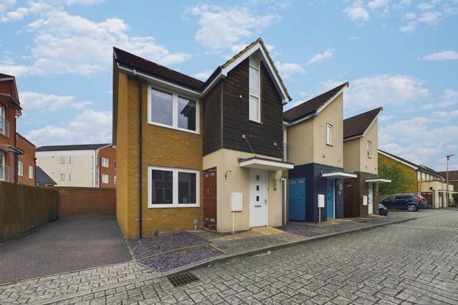 Lamour Lane, Milton Keynes MK4 2 bed end of terrace house for sale