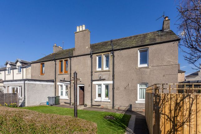 Baberton Square, Edinburgh 2 bed flat for sale