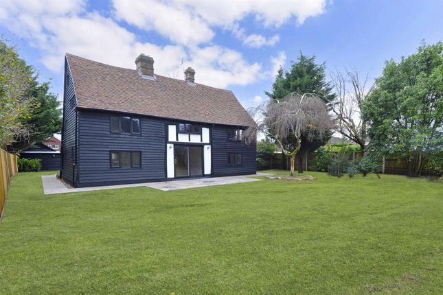 Horsham Road, Cranleigh 4 bed detached house for sale