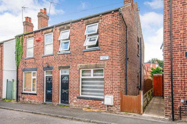 Alexandra Grove, Knaresborough, HG5 0PH 2 bed semi