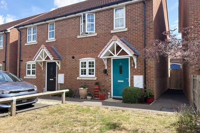 2 bedroom semi-detached house for sale