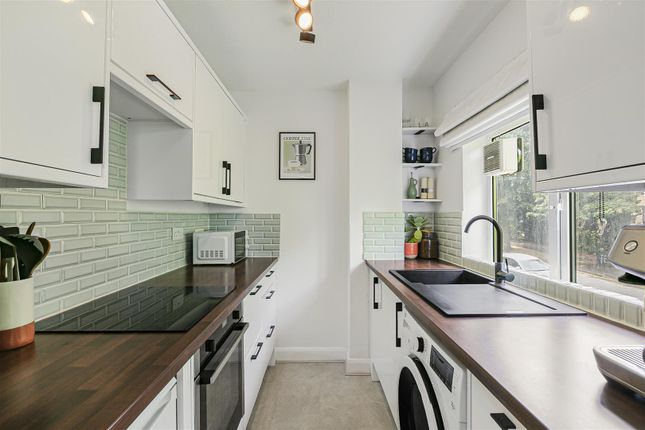 Sherwood Park Road, Sutton 1 bed flat for sale