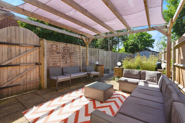 2 bedroom end of terrace house for sale