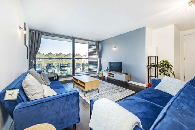 Copperfield Road, London E3 2 bed flat for sale