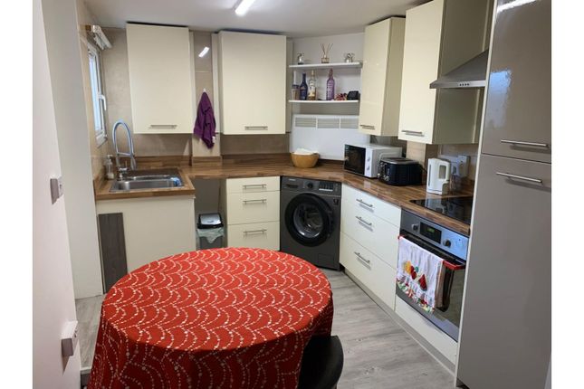 1 bedroom semi-detached house for sale