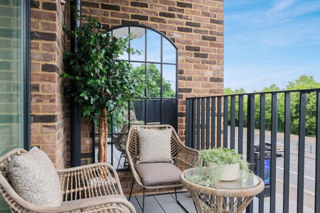 Plot 52, at Rockcliffe Square 95... 2 bed apartment for sale