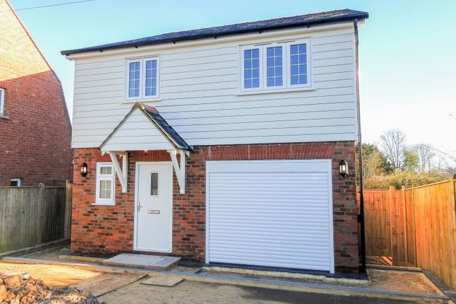 No Onward Chain New Build in Hartley 3 bed detached house for sale