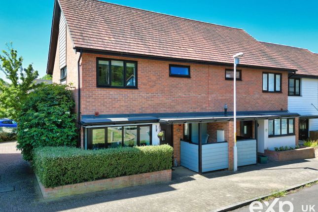 Hawley Drive, West Malling ME19 3 bed end of terrace house for sale