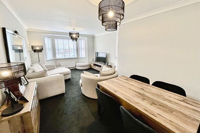 2 bed flat