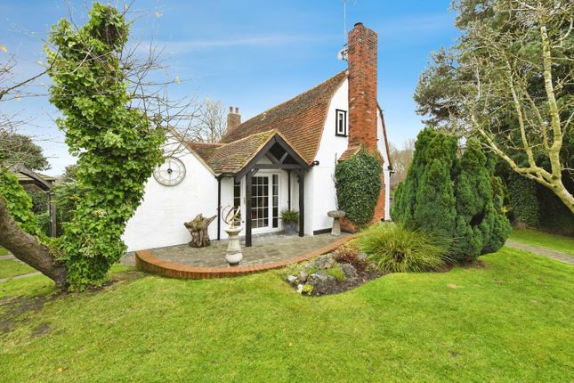 4 bed detached house