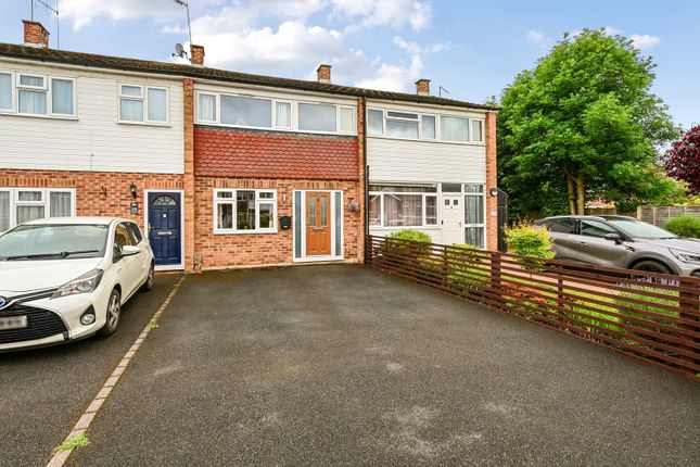 Kingsway, Camberley GU17 3 bed terraced house for sale