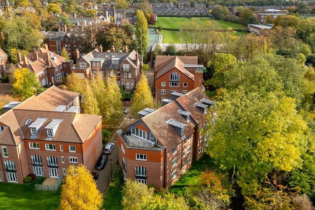 The Avenue, York, North Yorkshire, YO30 3 bed apartment for sale
