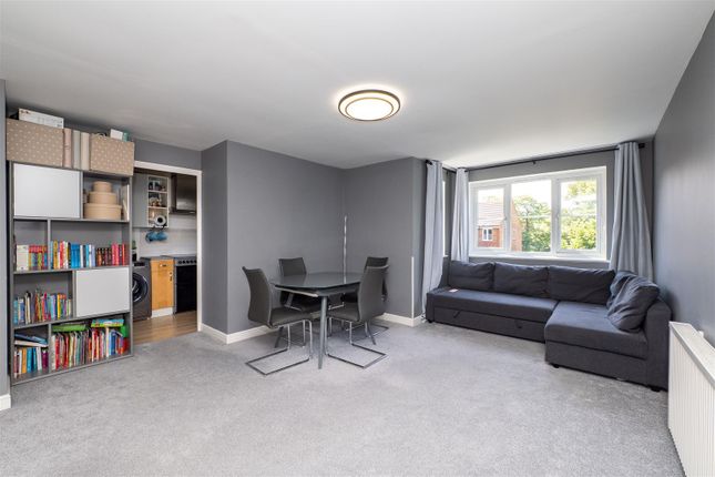 Mullards Close, Mitcham 2 bed flat for sale